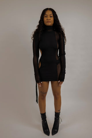THE CLARA DRESS (PEEKABOO)